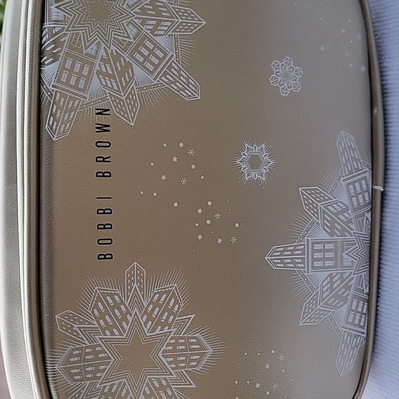 BOBBI BROWN COSMETIC CASE - Picture 2 of 8